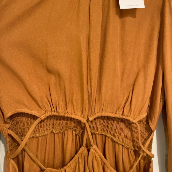 NWT - Cutout Peasant-Sleeve Mini Dress Size L - Picture 6 of 17